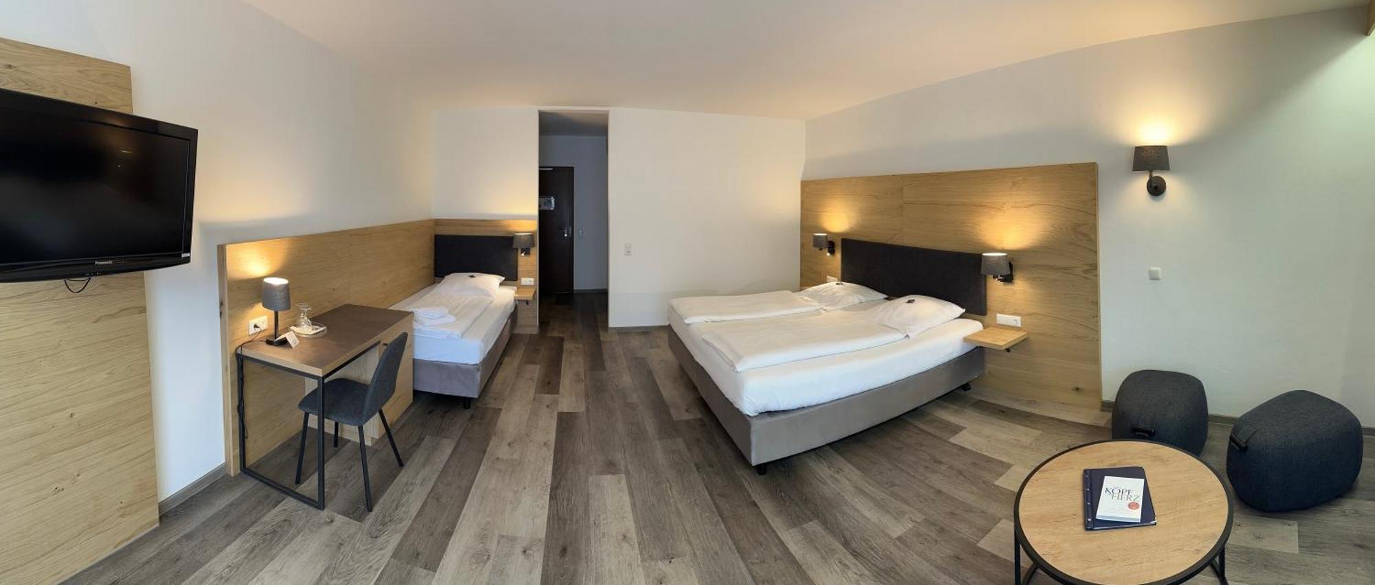 Hotel Raeucherhansl Loiching Buitenkant foto