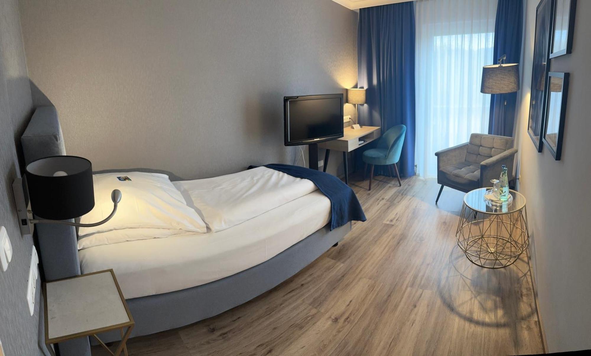Hotel Raeucherhansl Loiching Buitenkant foto